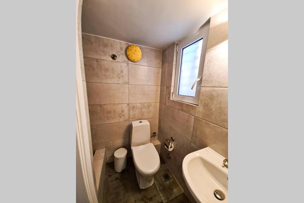 أثينا Modern Apt In The Heart Of Glyfada - Literally!! المظهر الخارجي الصورة